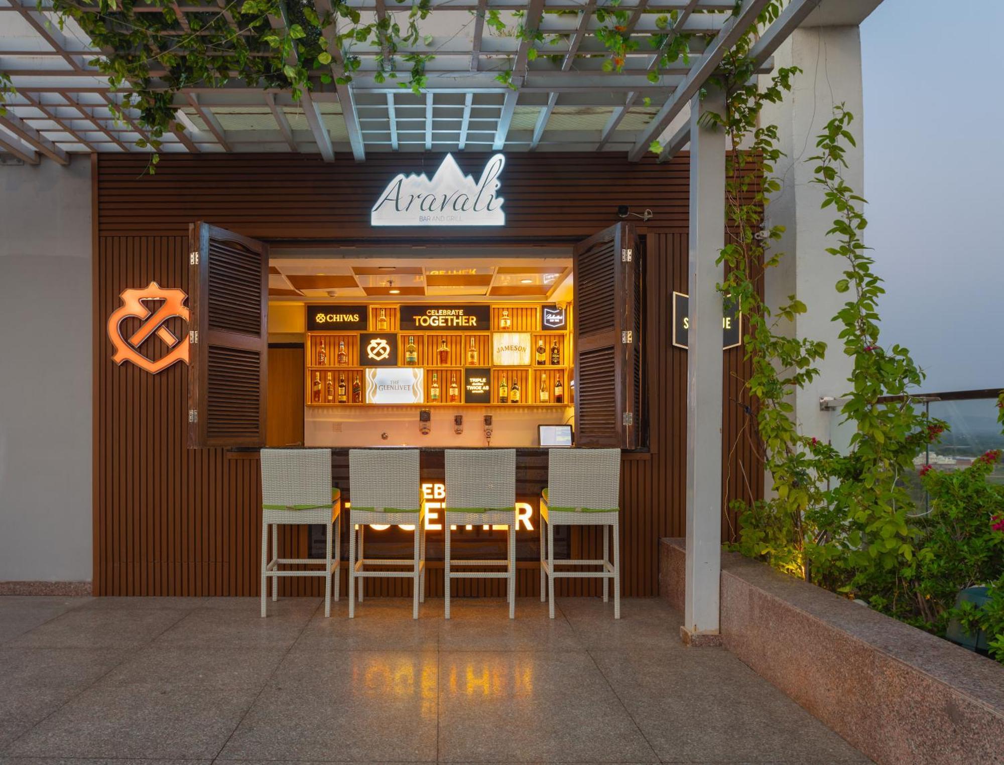 Doubletree By Hilton Jaipur Amer Экстерьер фото