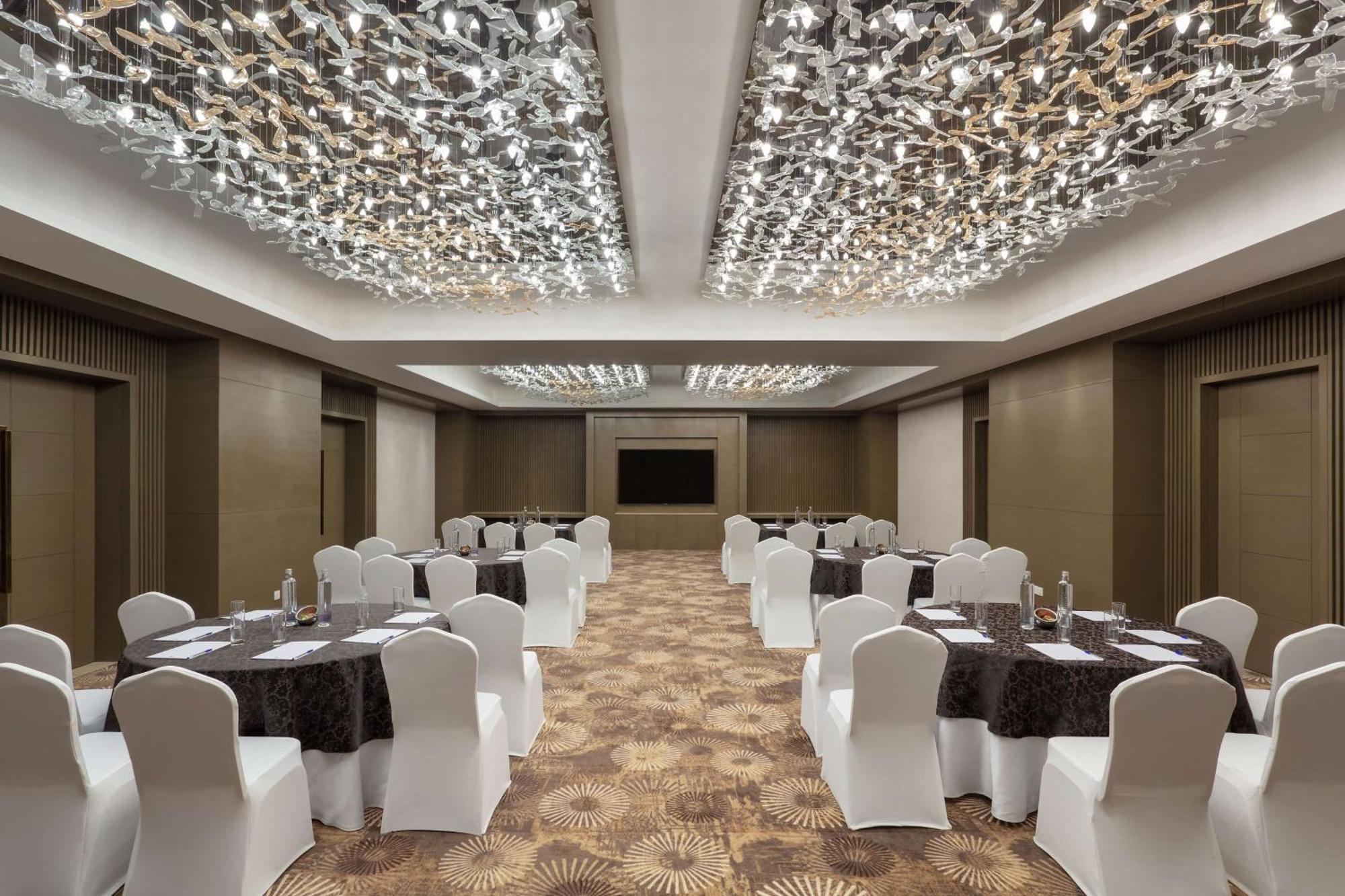 Doubletree By Hilton Jaipur Amer Экстерьер фото