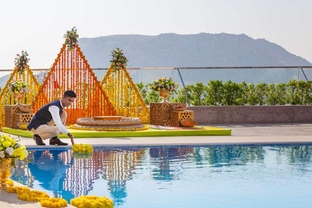 Doubletree By Hilton Jaipur Amer Удобства фото
